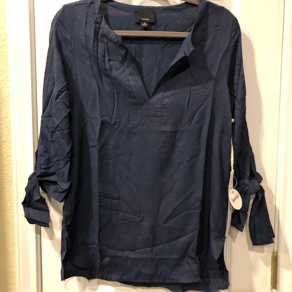 Lumiere tie sleeve notch neck top
